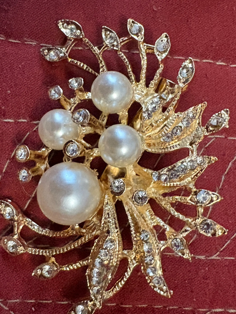NWT Gold-Tone Pearl & Crystal Floral Brooch - Women Jewelry.